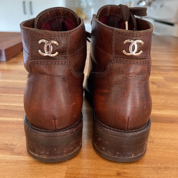 Chanel Interlocking CC Logo Leather Lace-Up Boots - Picture 7 of 7